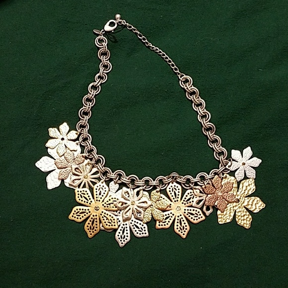 VINTAGE CHICO'S FLOWER NECKLACE - Picture 1 of 6